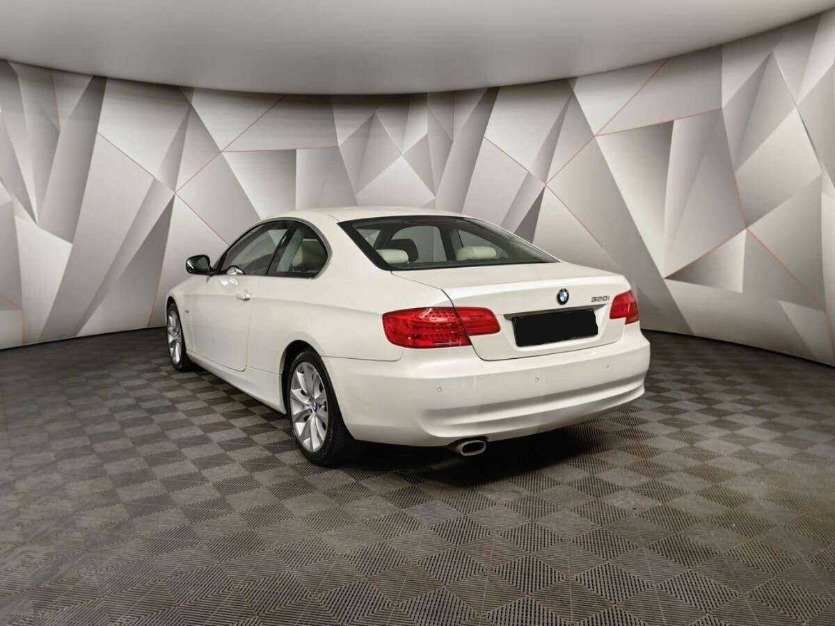BMW 3 серии 320i, 2012 Фото №4
