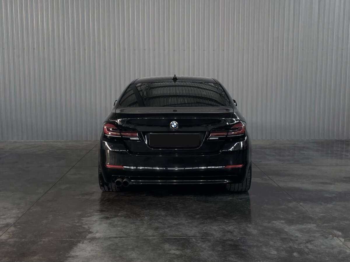 BMW 5 серии 520i, 2012 Фото №6