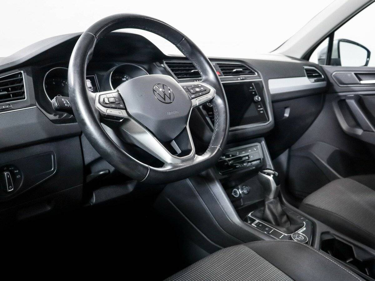 Volkswagen Tiguan, 2021 Фото №10