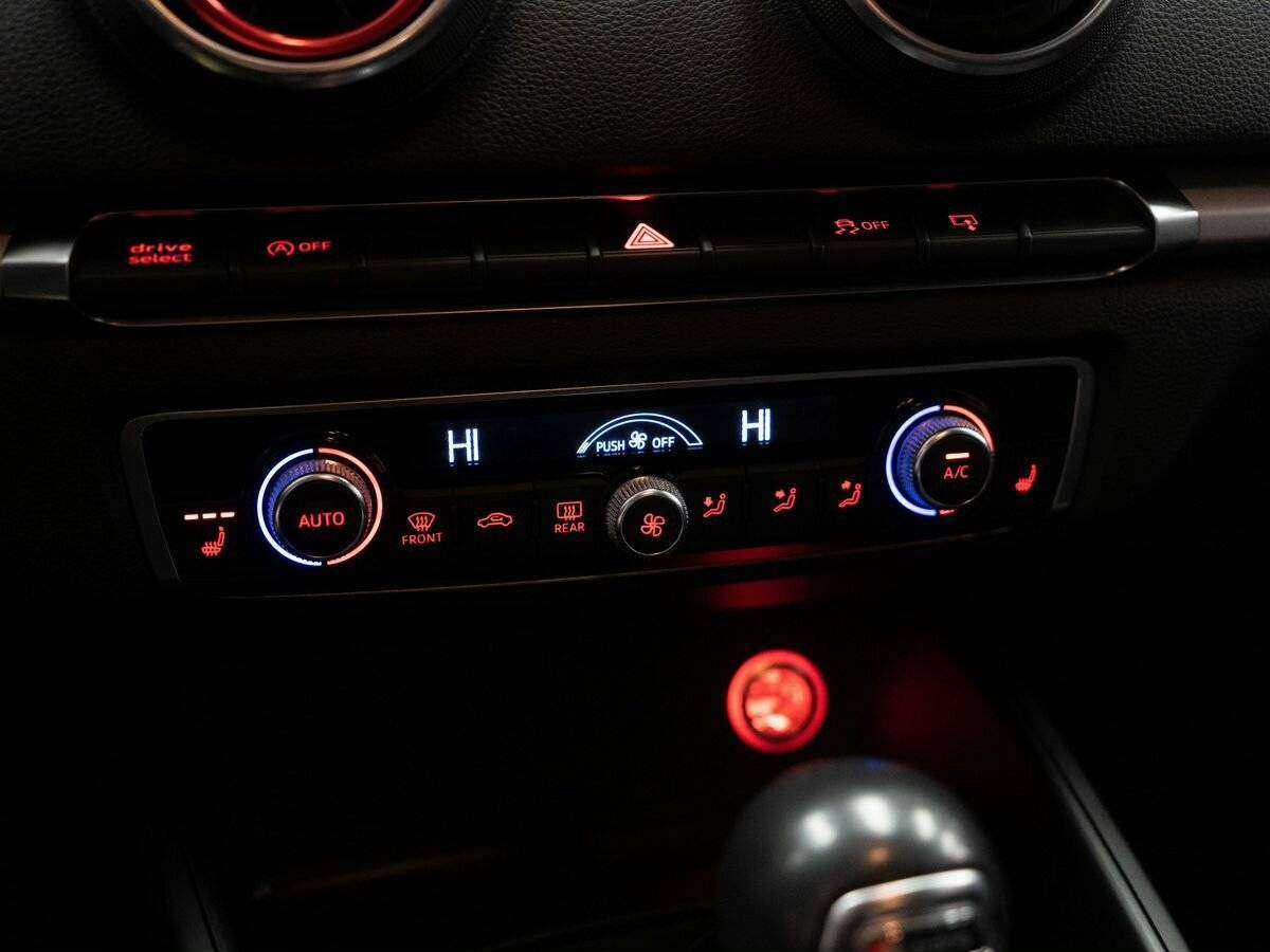 Audi A3, 2013 Фото №13