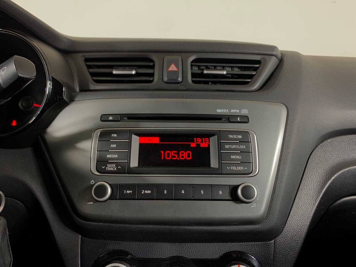 Kia Rio, 2017 Фото №14