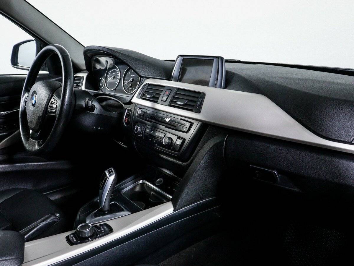 BMW 3 серии 320i, 2014 Фото №9