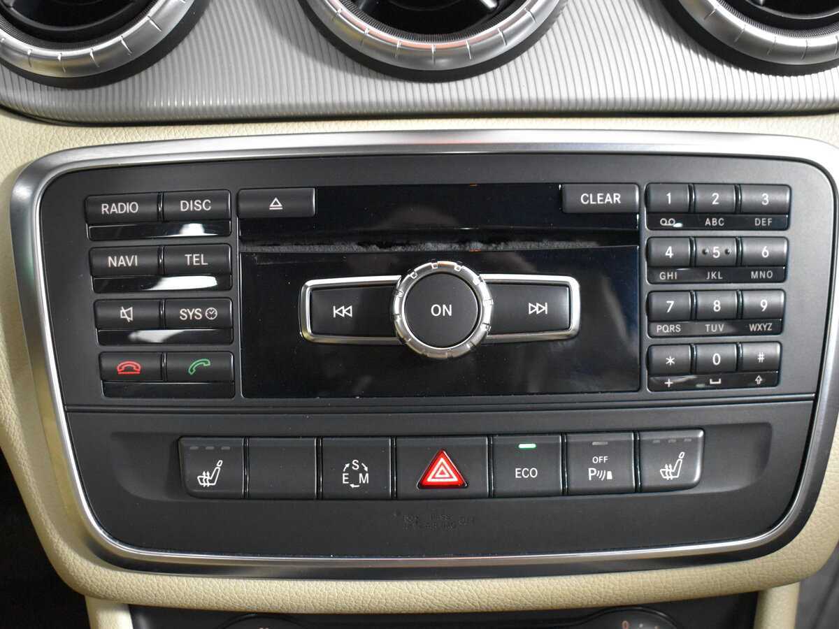 Mercedes-Benz CLA 200, 2013 Фото №15