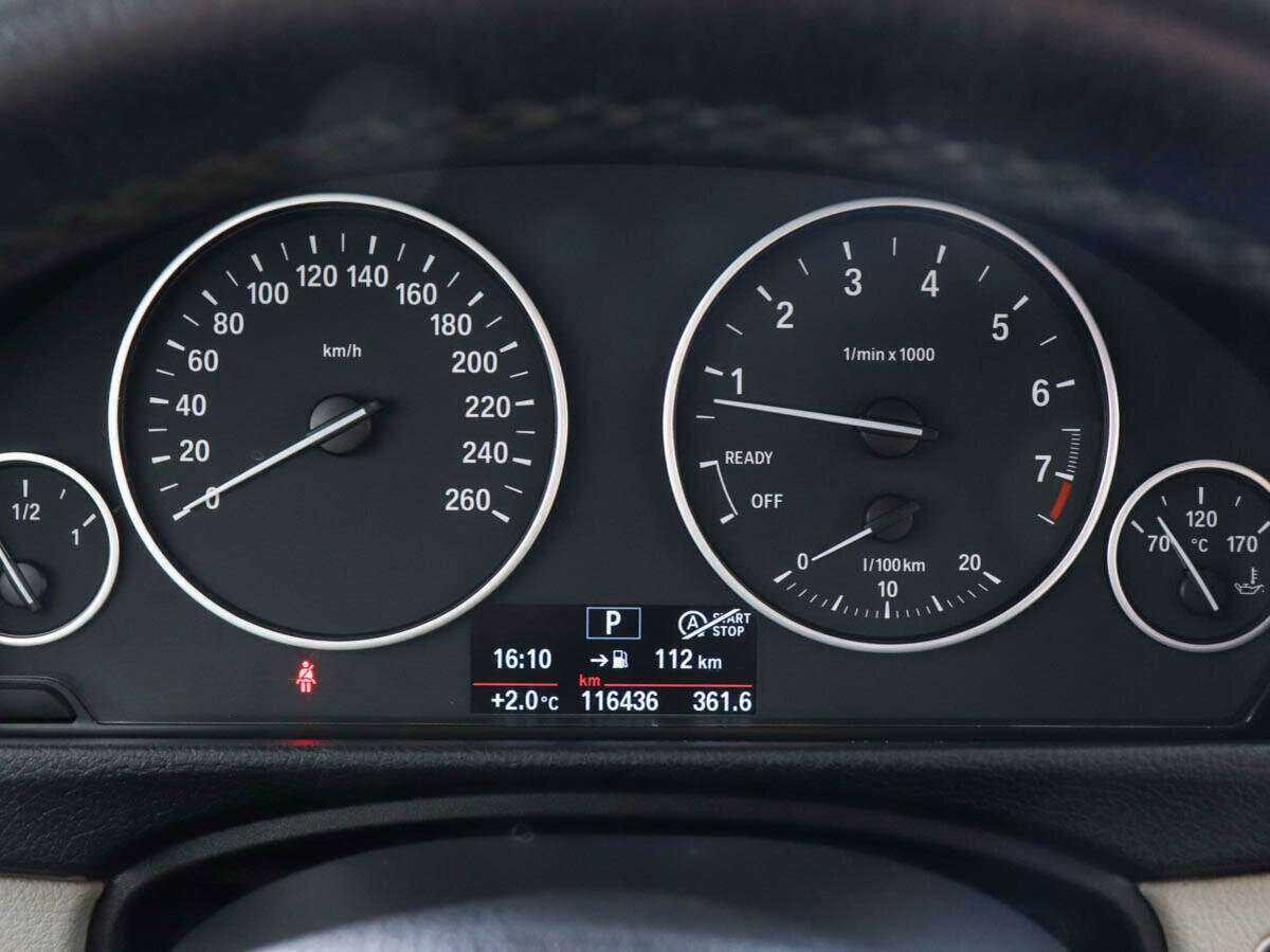 BMW 3 серии 320i, 2012 Фото №9