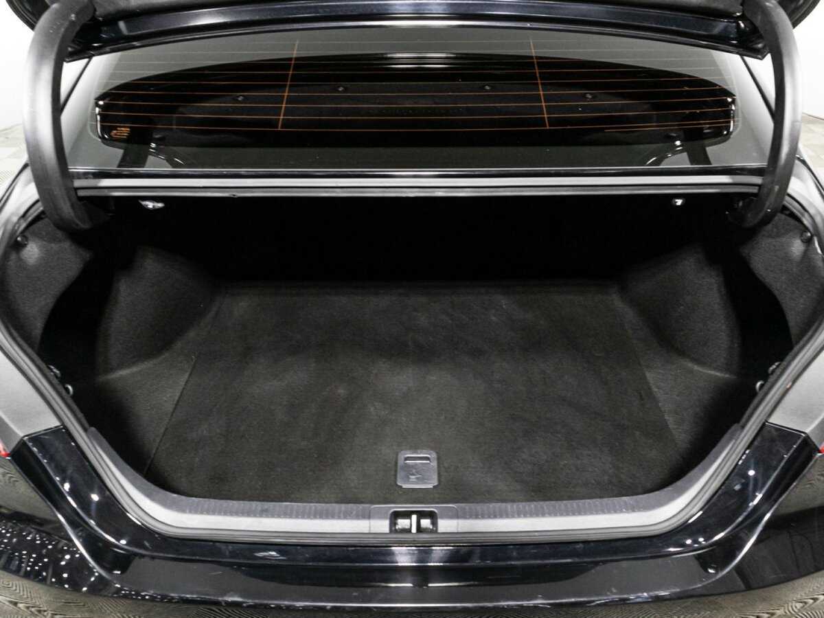 Toyota Camry, 2019 Фото №15