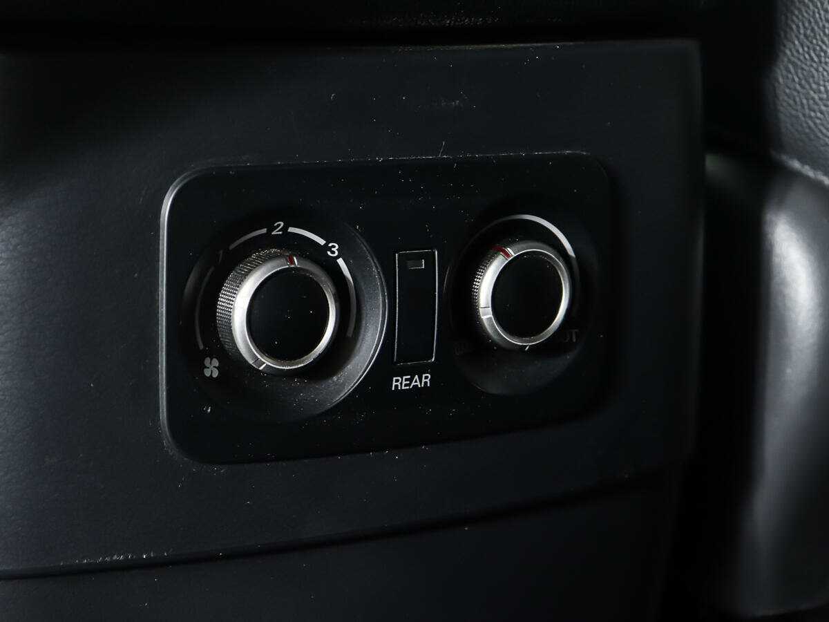 Mitsubishi Pajero, 2014 Фото №15