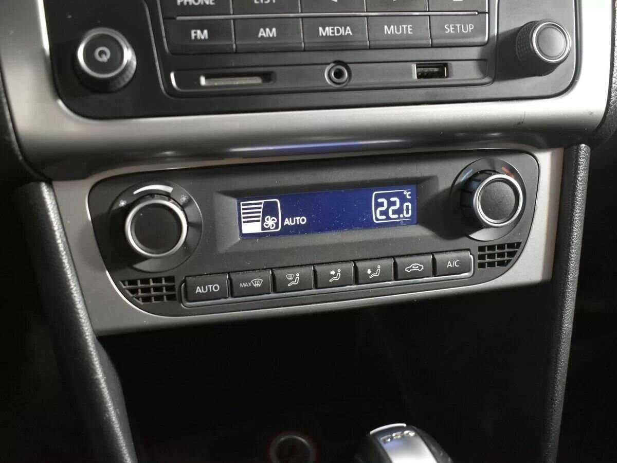 Volkswagen Polo, 2017 Фото №14