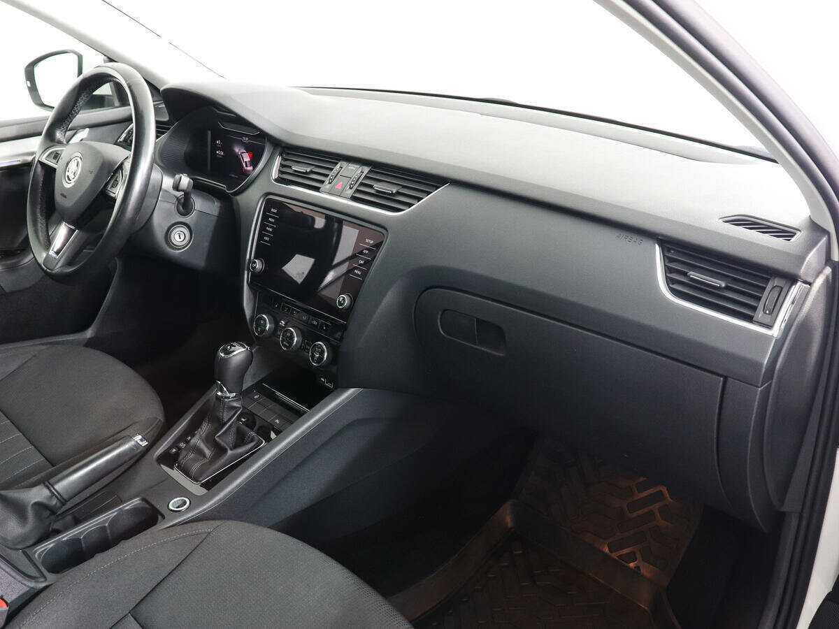 Skoda Octavia, 2018 Фото №10