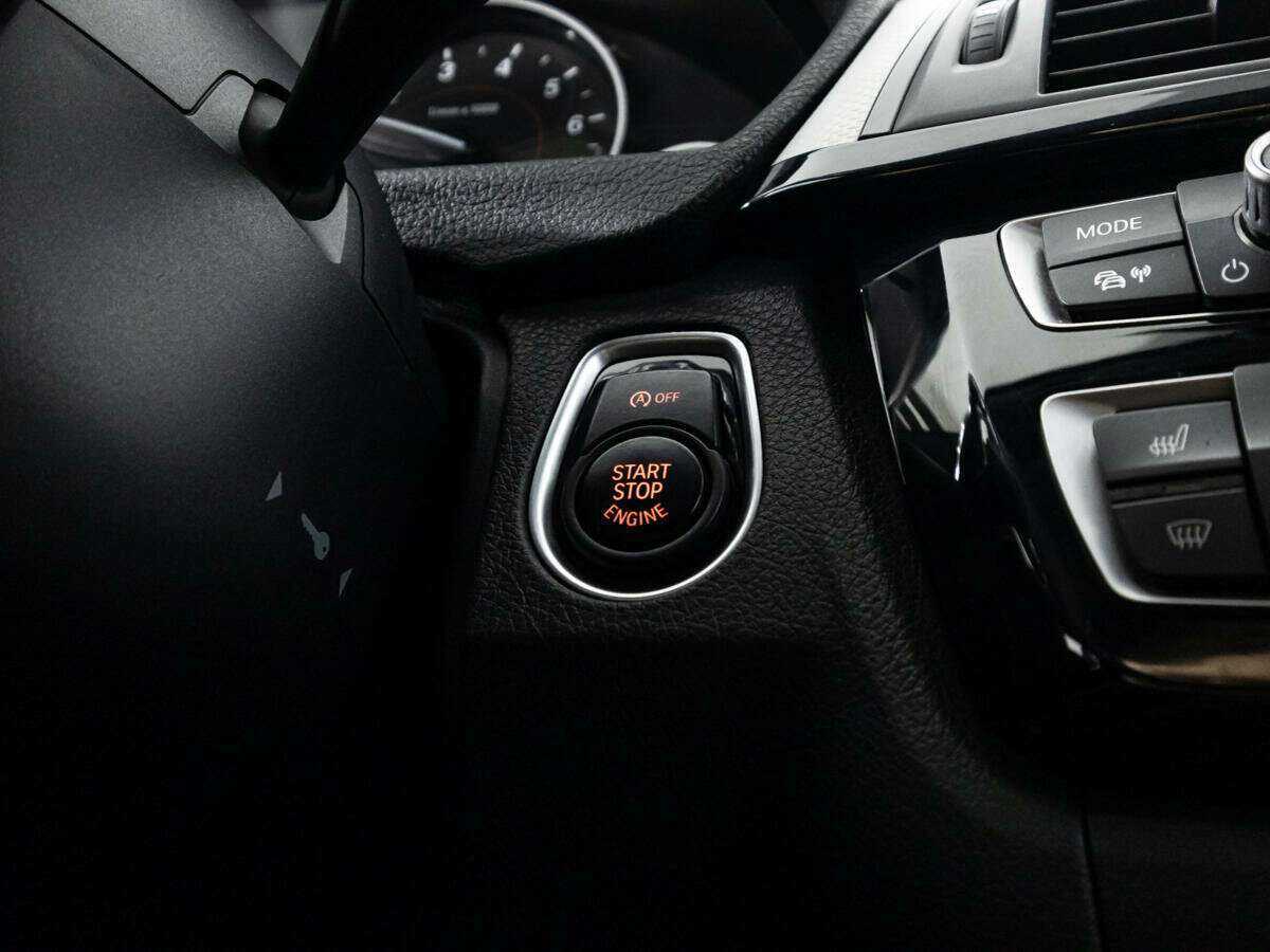 BMW 3 серии 320i xDrive, 2017 Фото №16