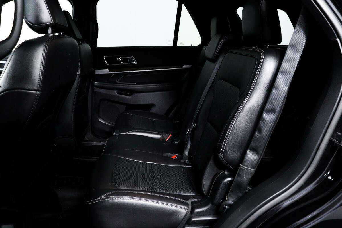 Ford Explorer, 2018 Фото №12