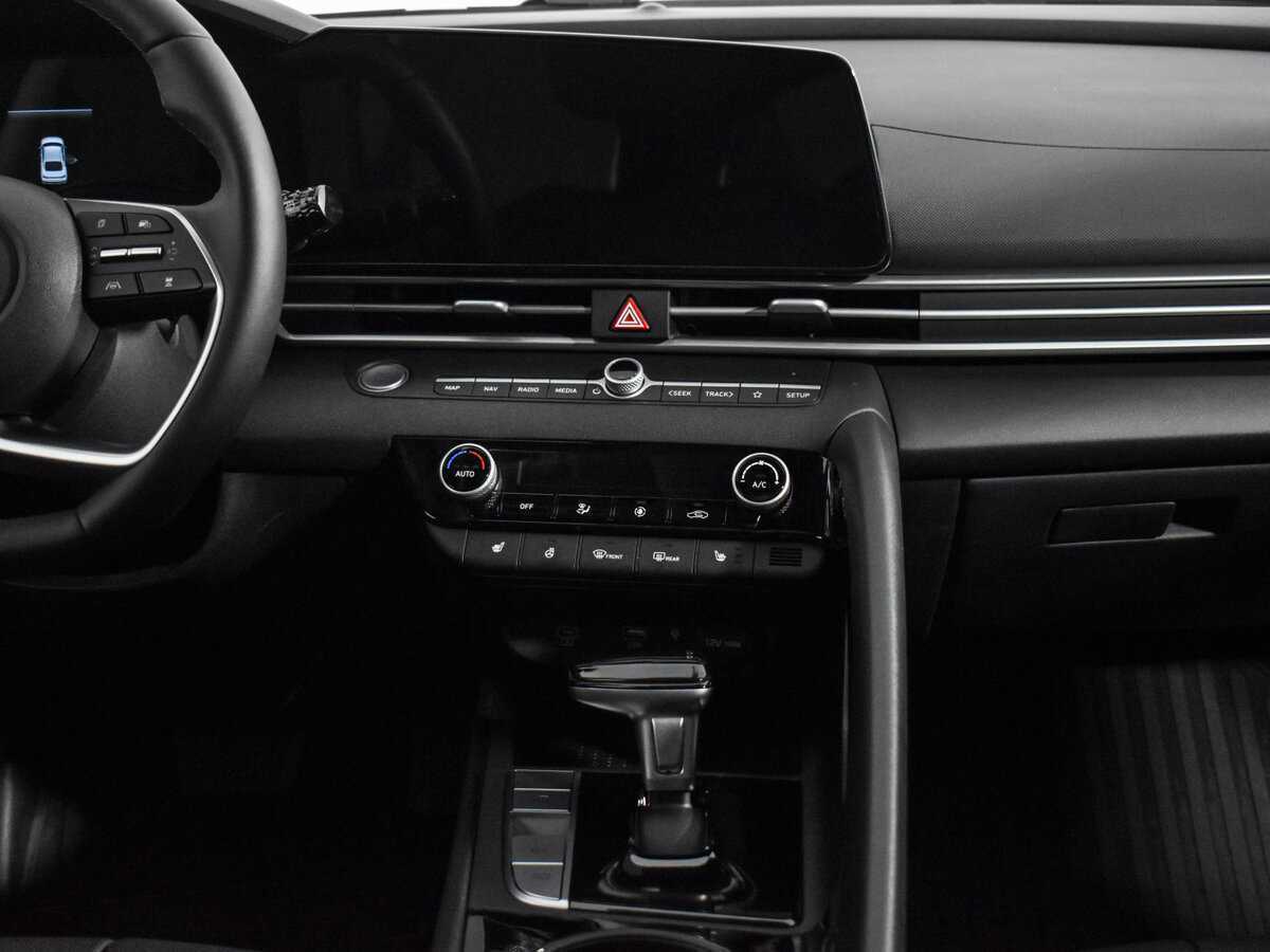 Hyundai Elantra, 2023 Фото №16