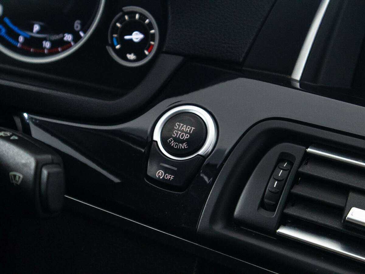 BMW 5 серии 530d xDrive, 2014 Фото №20