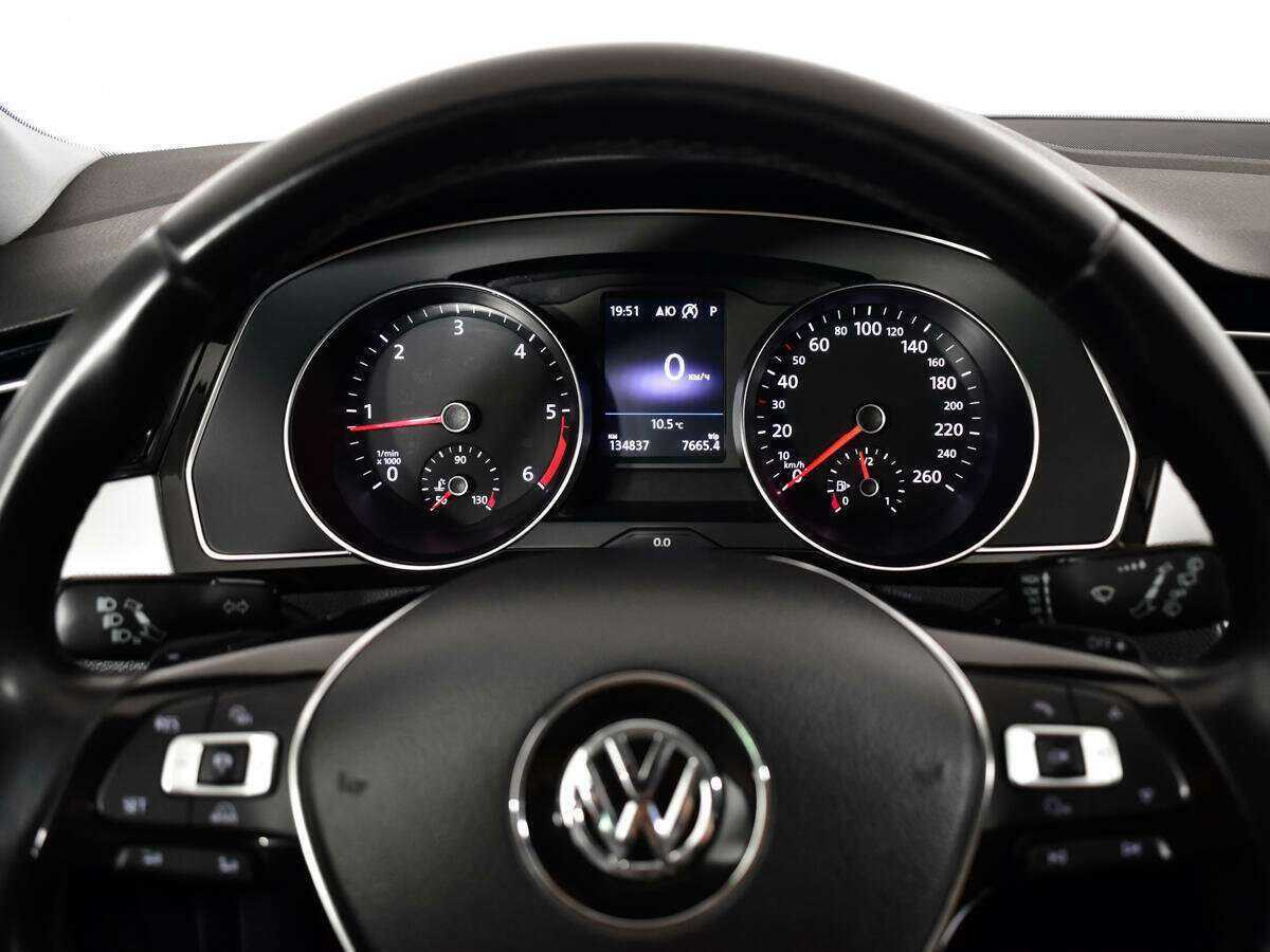 Volkswagen Passat DSG7, 2018 Фото №11