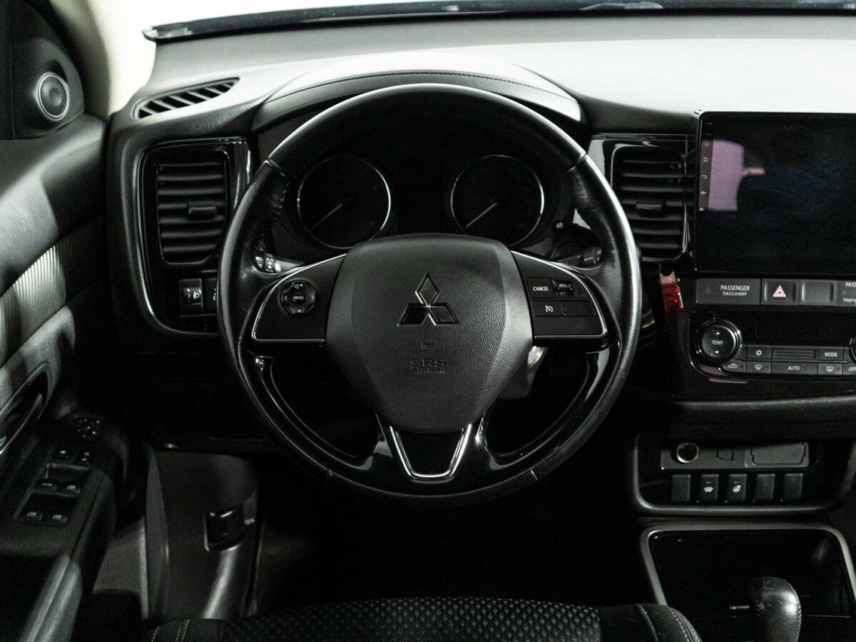 Mitsubishi Outlander, 2017 Фото №18