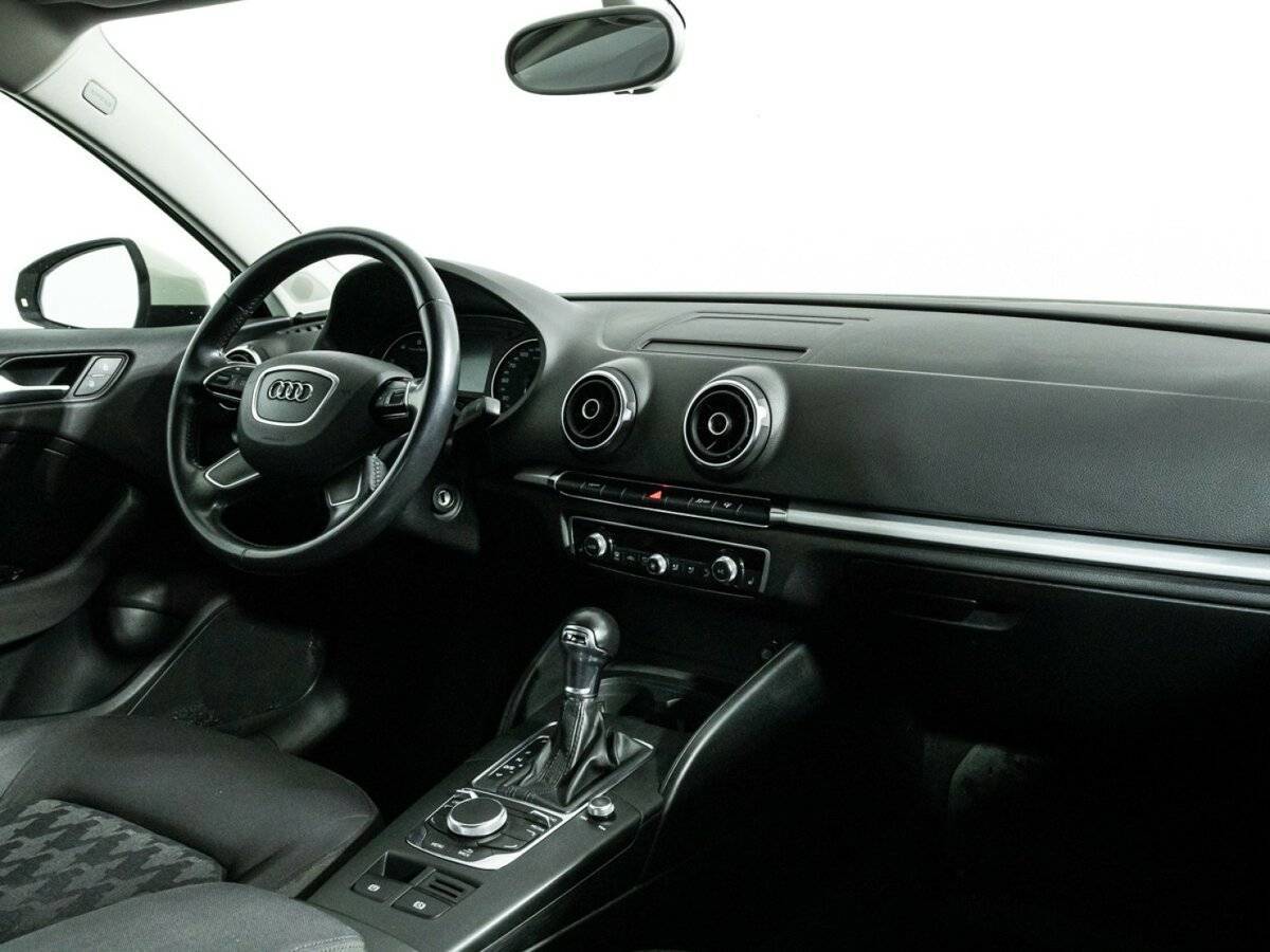 Audi A3, 2015 Фото №9