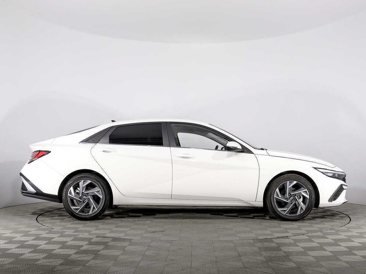 Hyundai Elantra, 2024 Фото №4