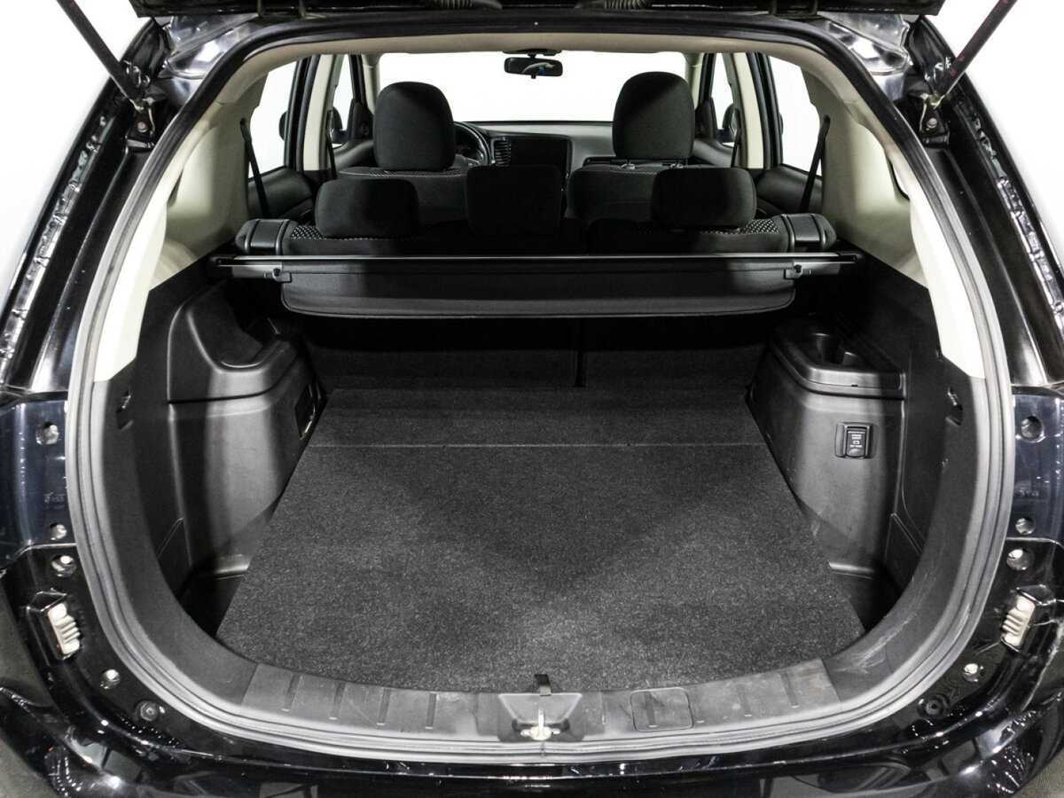 Mitsubishi Outlander, 2021 Фото №14