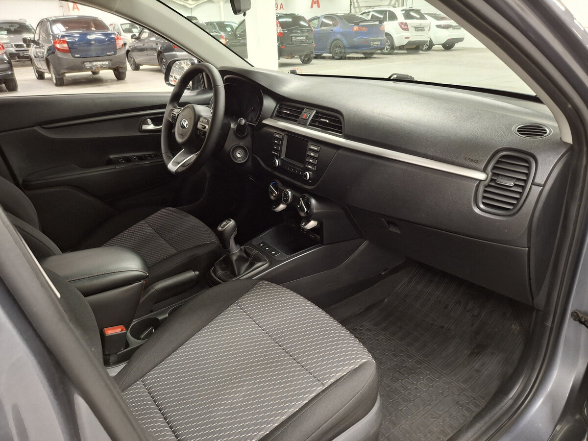 Kia Rio X-Line IV, 2018 Фото №11