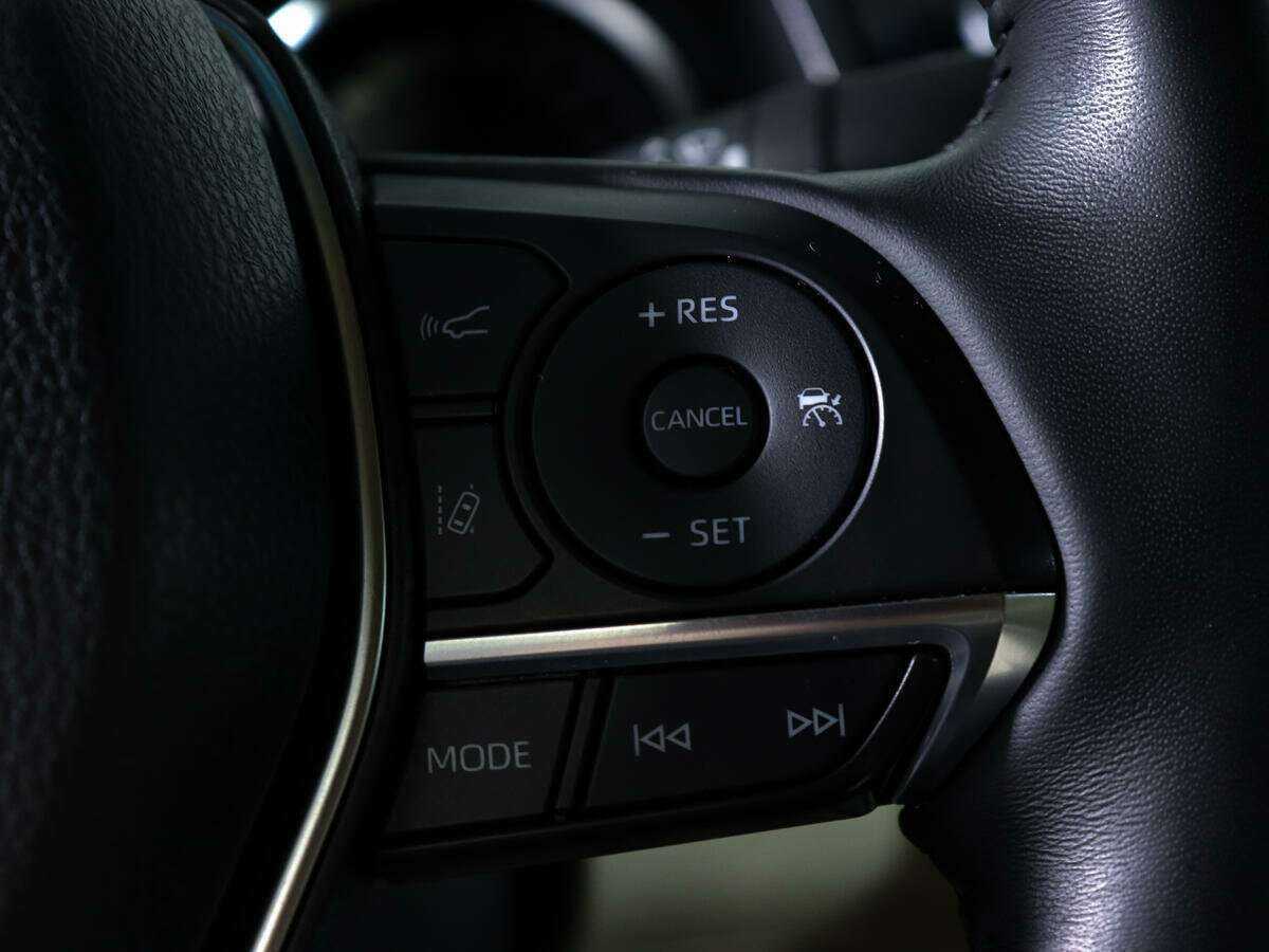 Toyota Camry, 2020 Фото №17