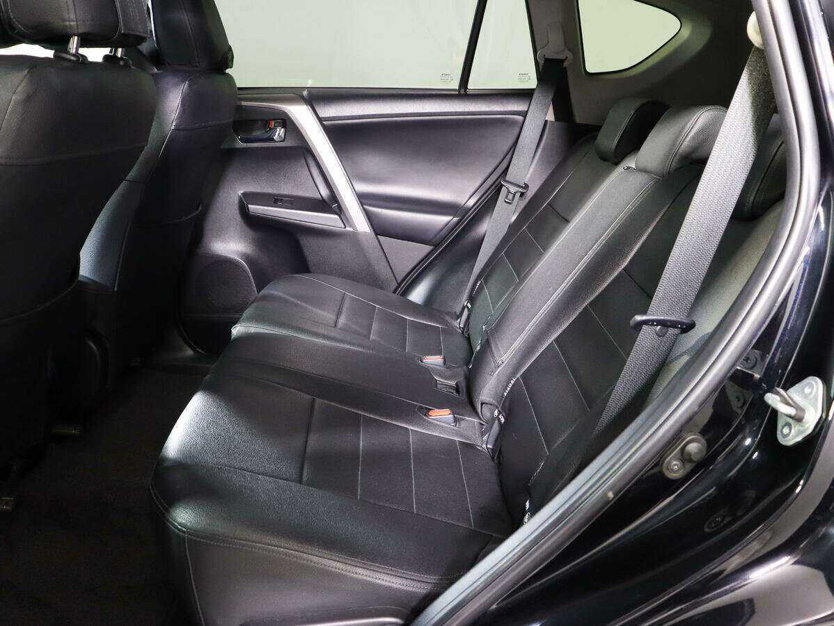 Toyota RAV4, 2017 Фото №8