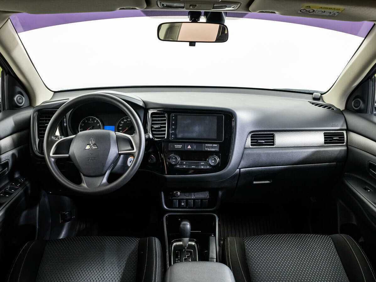 Mitsubishi Outlander, 2018 Фото №11