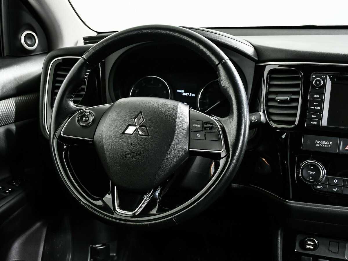 Mitsubishi Outlander, 2017 Фото №12