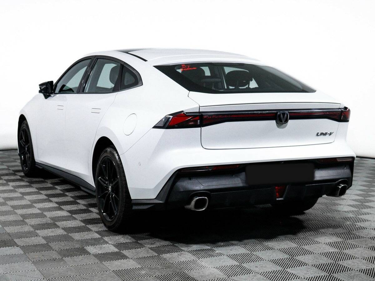 Changan UNI-V, 2023 Фото №7