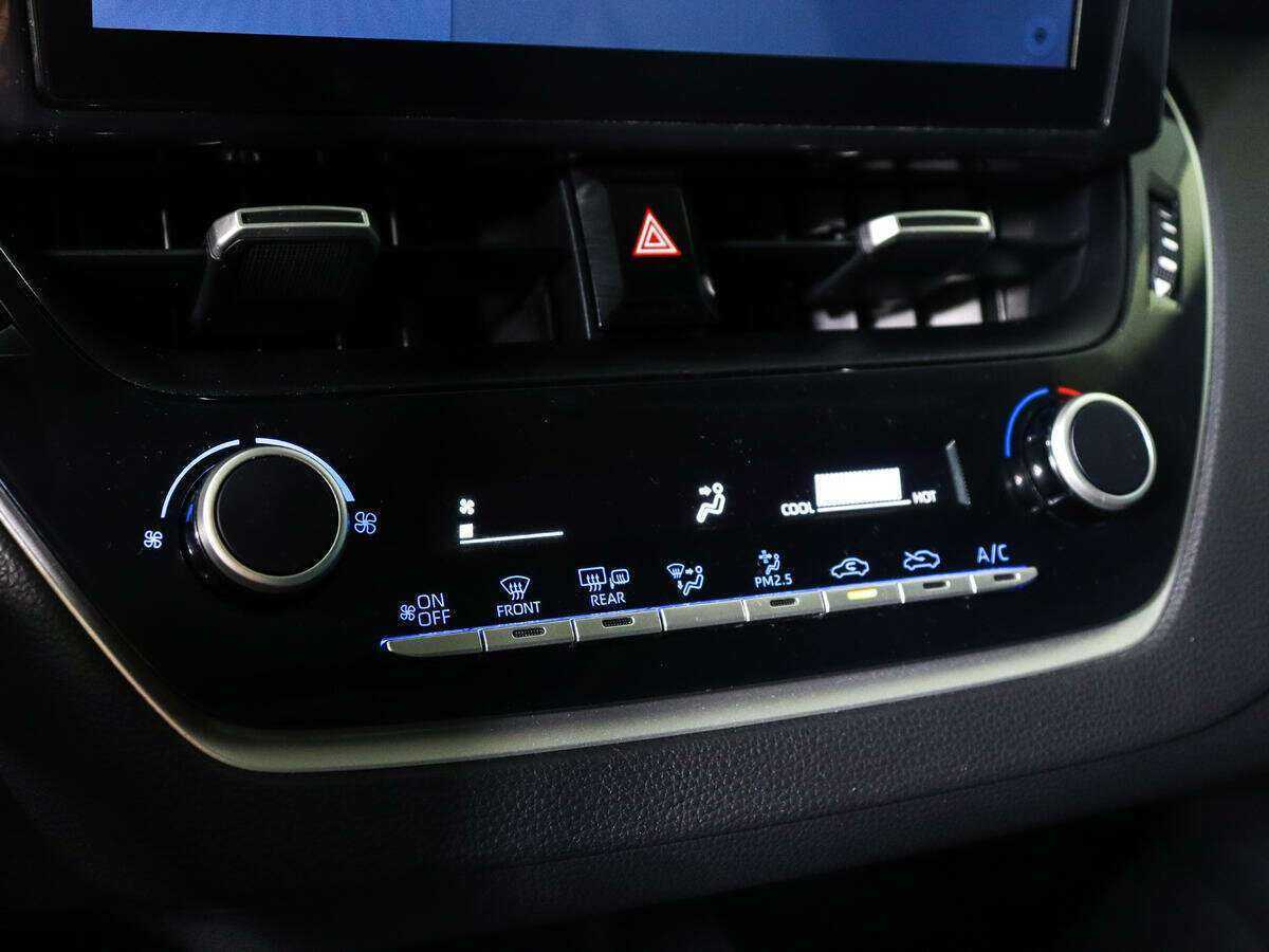 Toyota Corolla, 2022 Фото №15