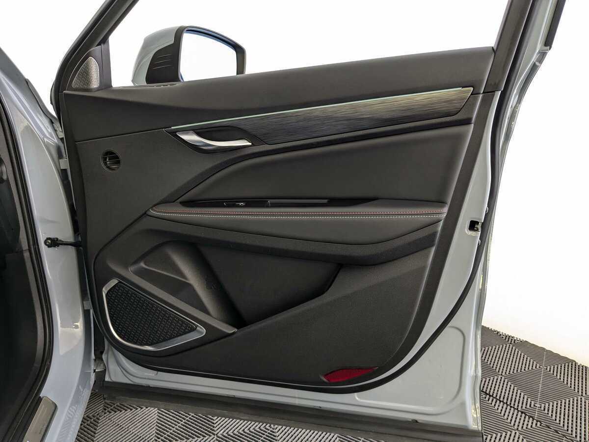 Geely Tugella, 2022 Фото №21