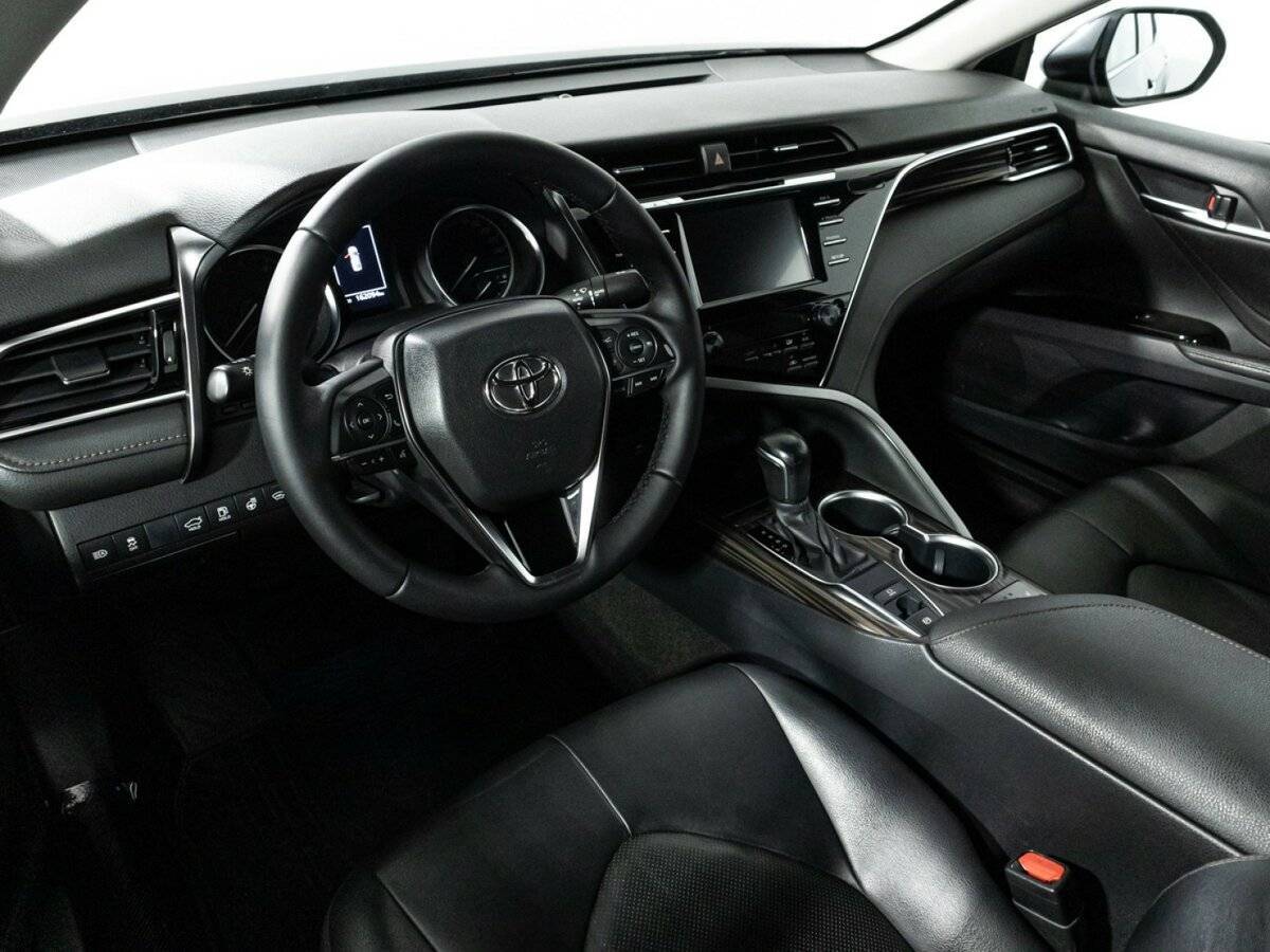 Toyota Camry, 2019 Фото №11