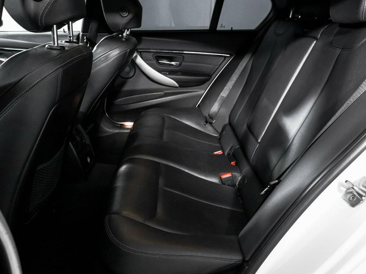BMW 3 серии 320d xDrive, 2018 Фото №10
