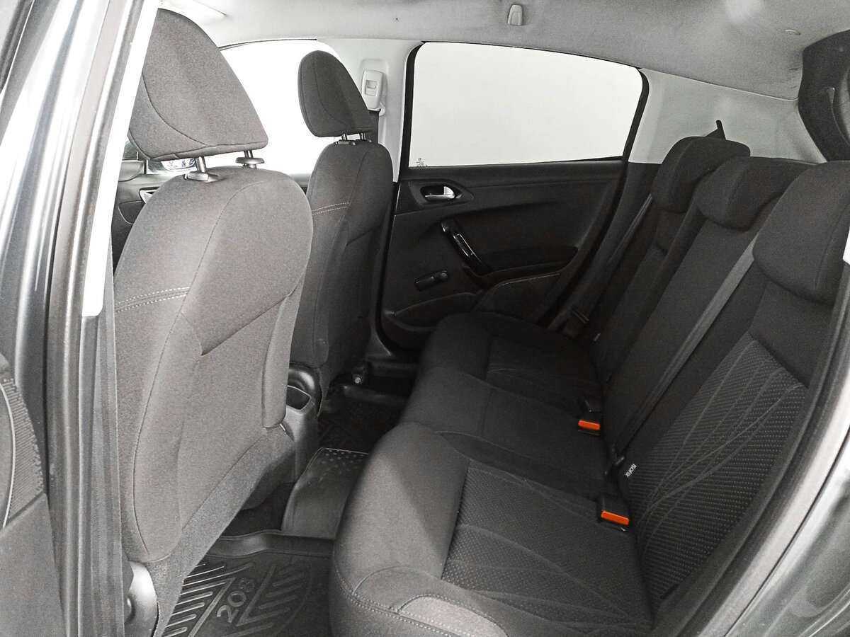 Peugeot 208, 2013 Фото №10