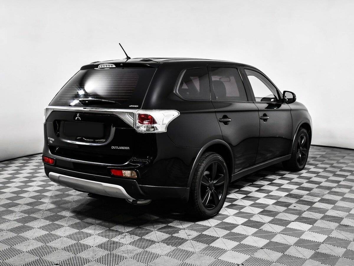 Mitsubishi Outlander III Рестайлинг, 2014 Фото №4