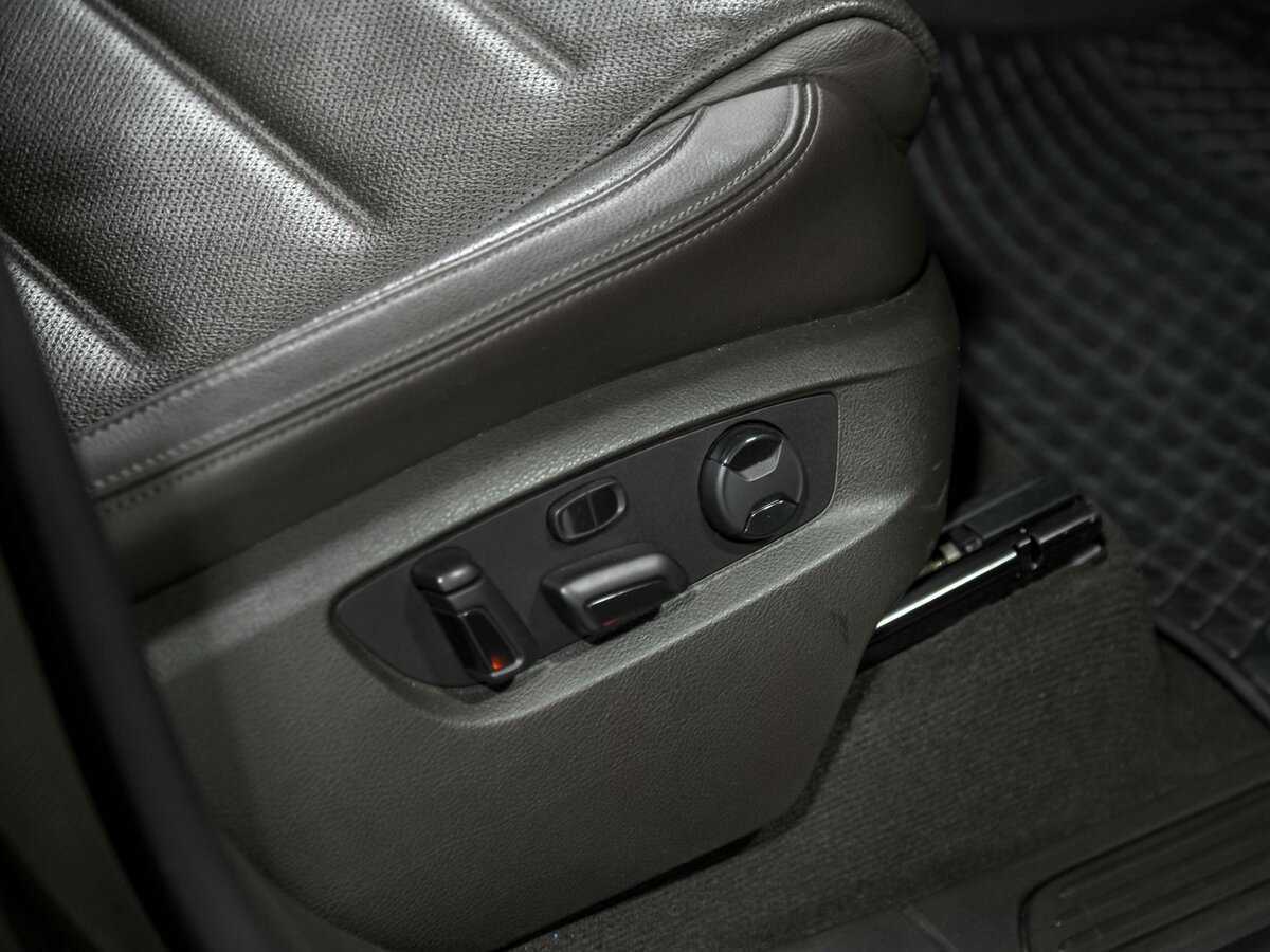 Volkswagen Touareg, 2013 Фото №18