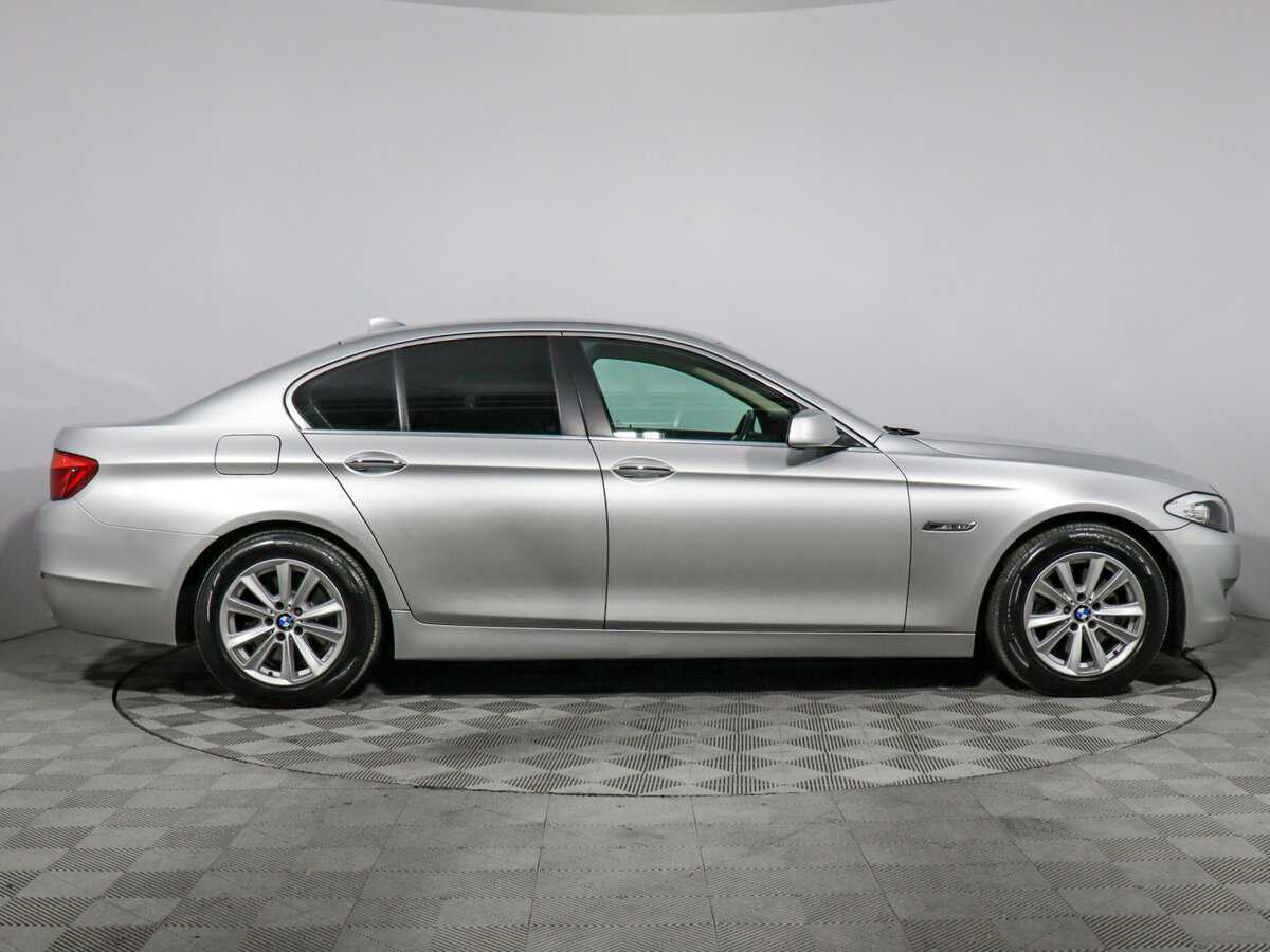 BMW 5 серии 528i xDrive, 2013 Фото №4