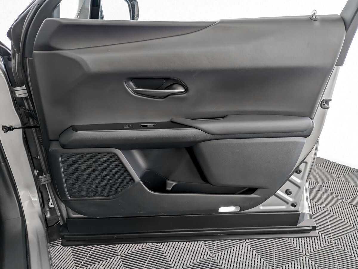 Lexus UX 200, 2020 Фото №20