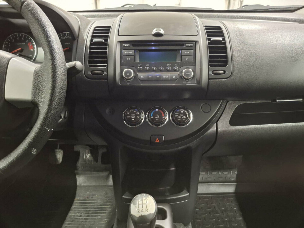 Nissan Note I Рестайлинг, 2012 Фото №15