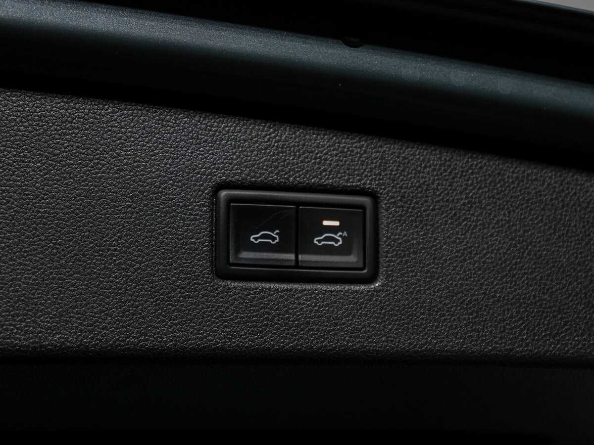 Volkswagen Tiguan, 2019 Фото №17