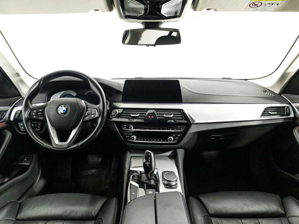 BMW 5 серии 520d xDrive, 2018 Фото №13