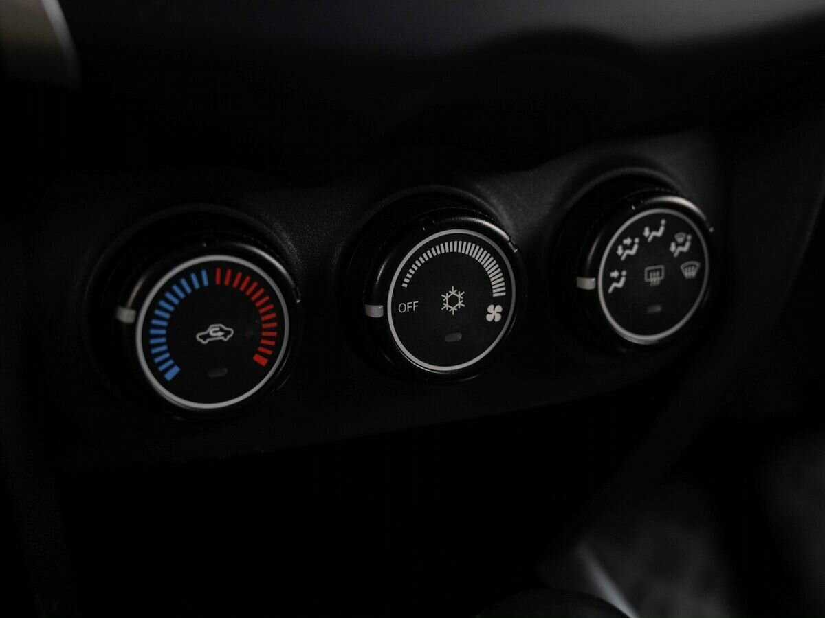 Mitsubishi ASX, 2012 Фото №18