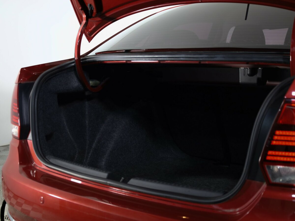 Volkswagen Polo V Рестайлинг, 2015 Фото №21