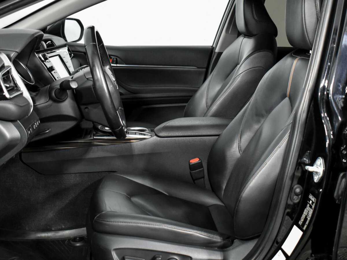 Toyota Camry, 2020 Фото №9