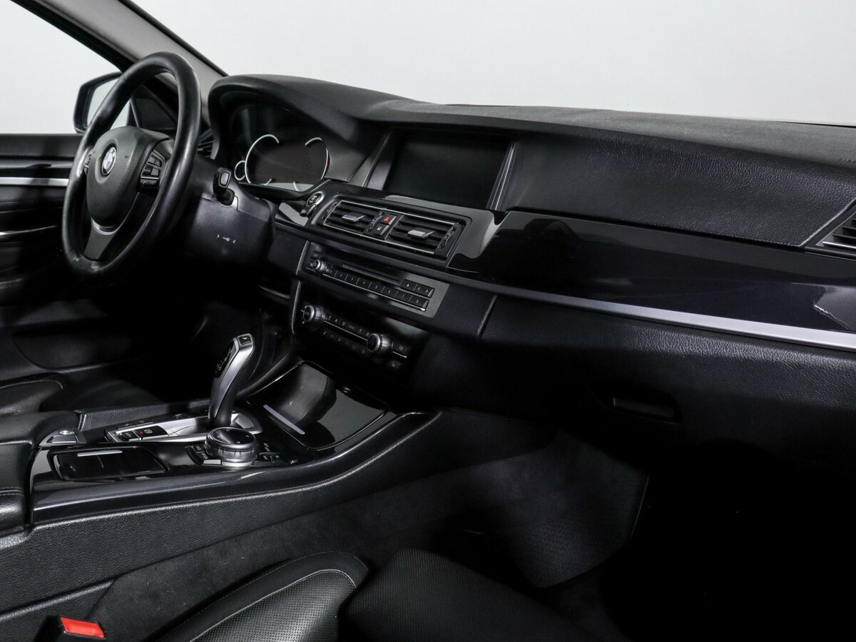 BMW 5 серии 528i xDrive VI (F10/F11/F07) Рестайлинг, 2014 Фото №9