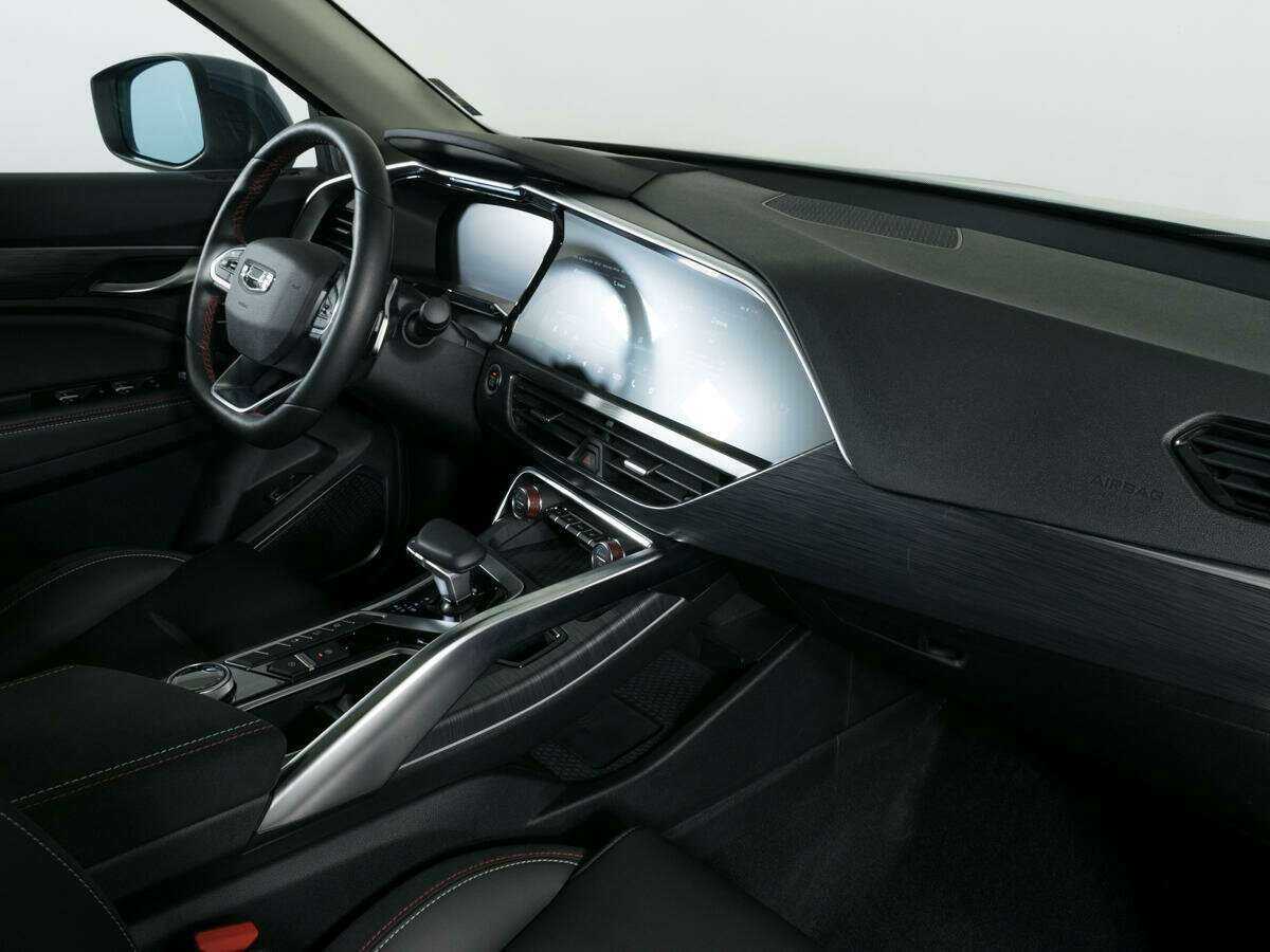 Geely Tugella, 2022 Фото №7