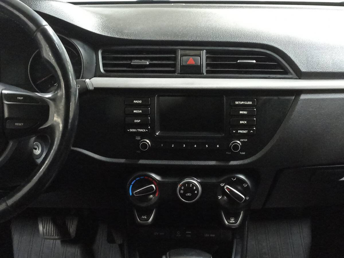 Kia Rio, 2018 Фото №15