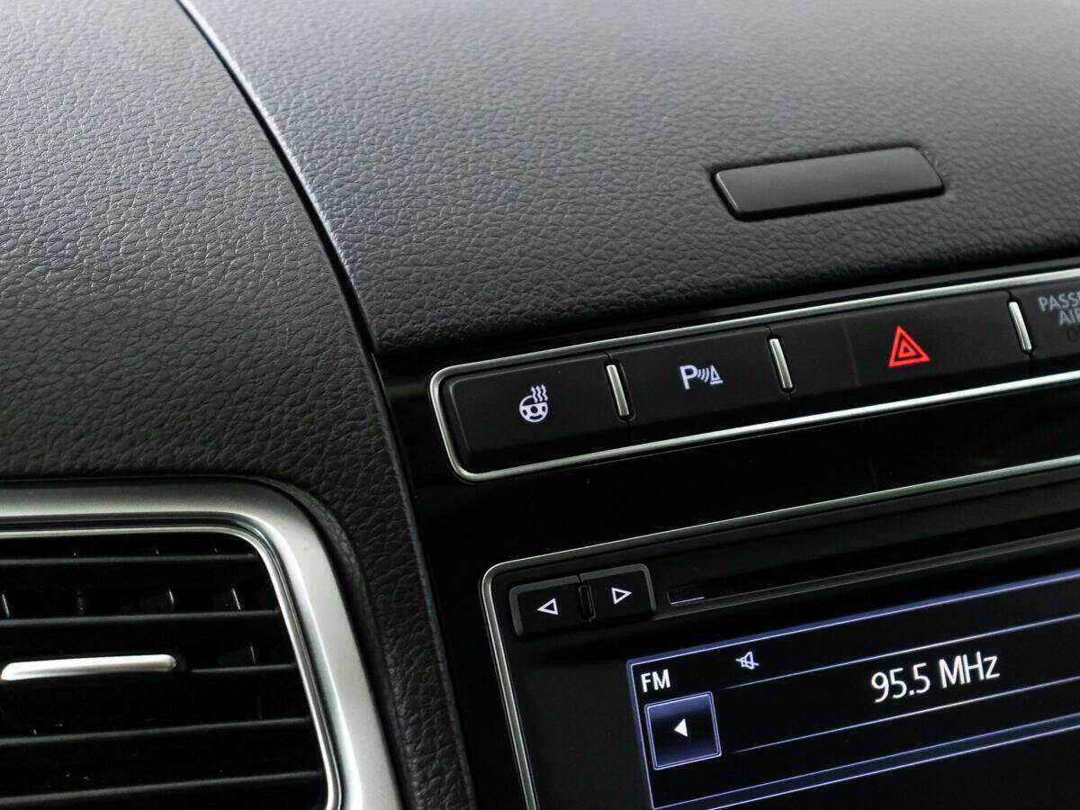 Volkswagen Touareg, 2015 Фото №21