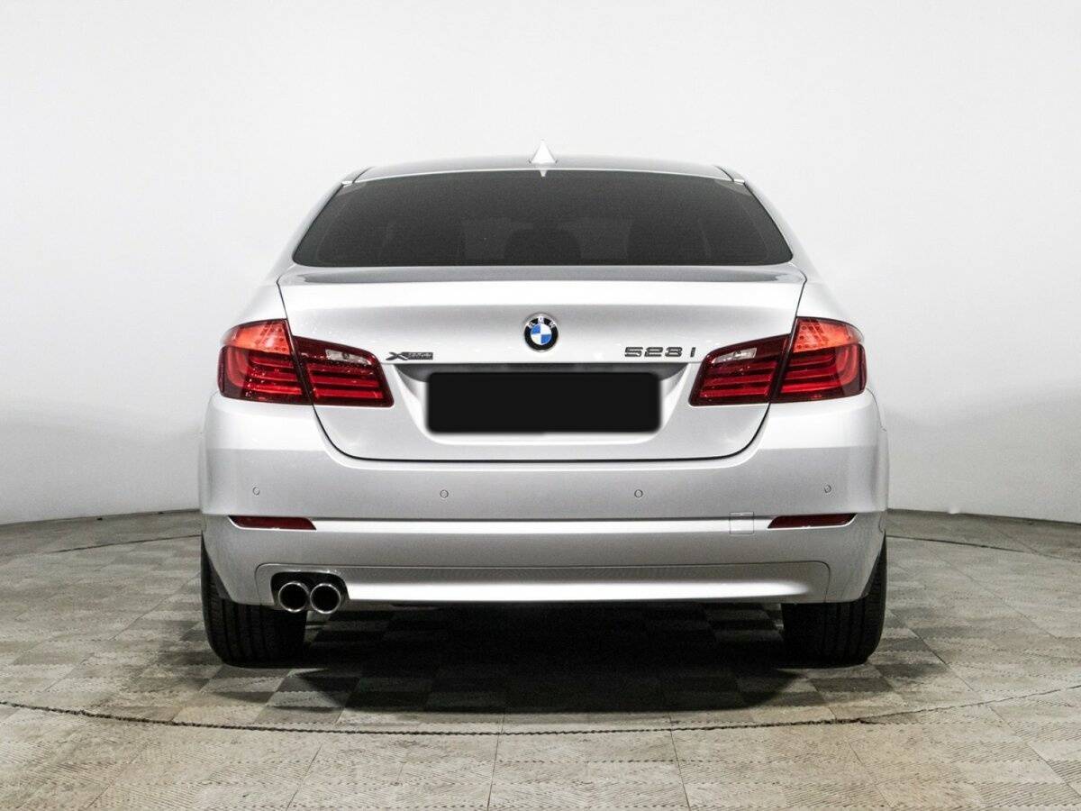 BMW 5 серии 528i xDrive, 2013 Фото №6