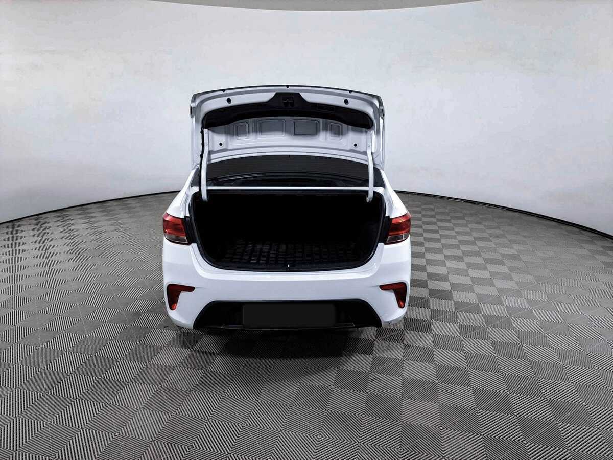 Kia Rio, 2018 Фото №10