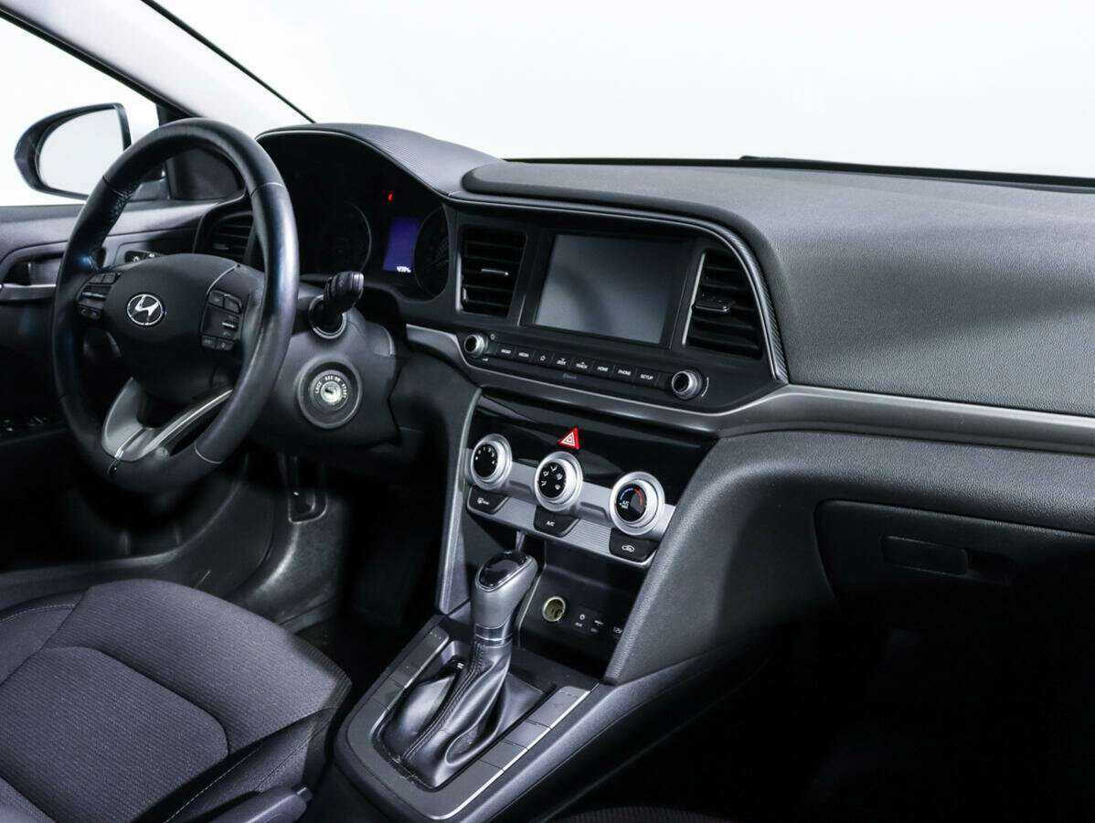 Hyundai Elantra, 2020 Фото №7