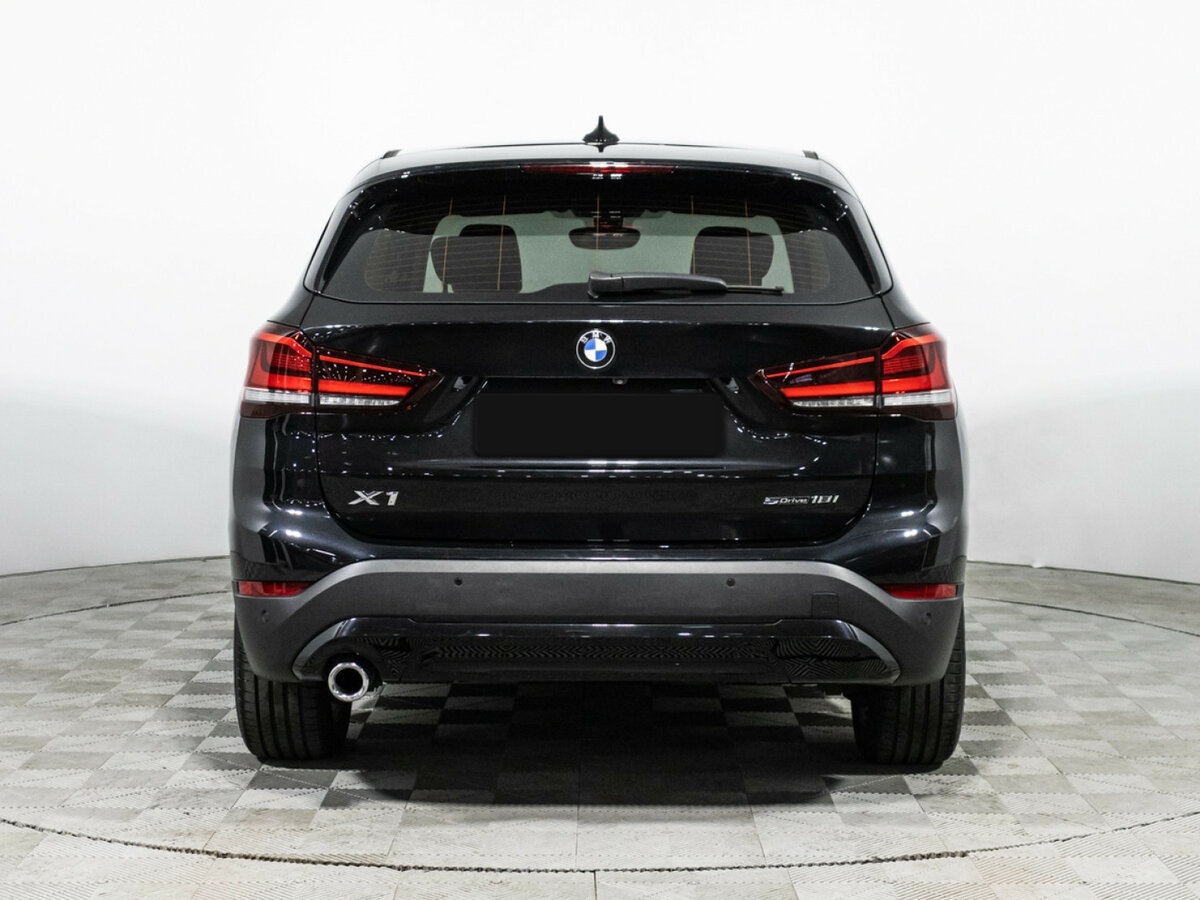 BMW X1 18i sDrive II (F48) Рестайлинг, 2020 Фото №6